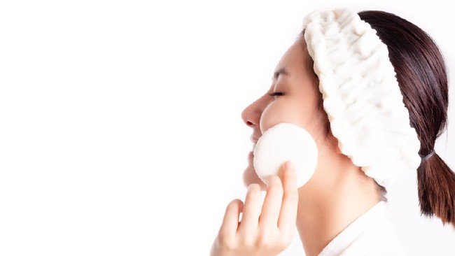 Perusahaan Kosmetik Jepang Buat Skincare Khusus untuk di area Luar Angkasa