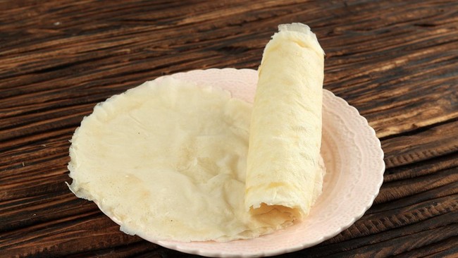 2 Cara Membuat Kulit Lumpia Teflon, Gampang serta Anti Sobek